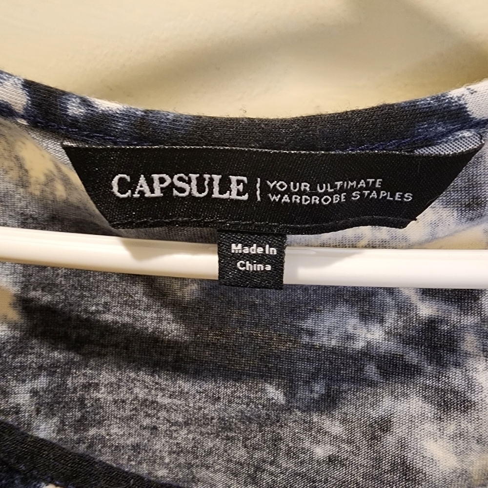 Capsule Tie Dye Cold shoulder Plus size top size 12 - Picture 2 of 12
